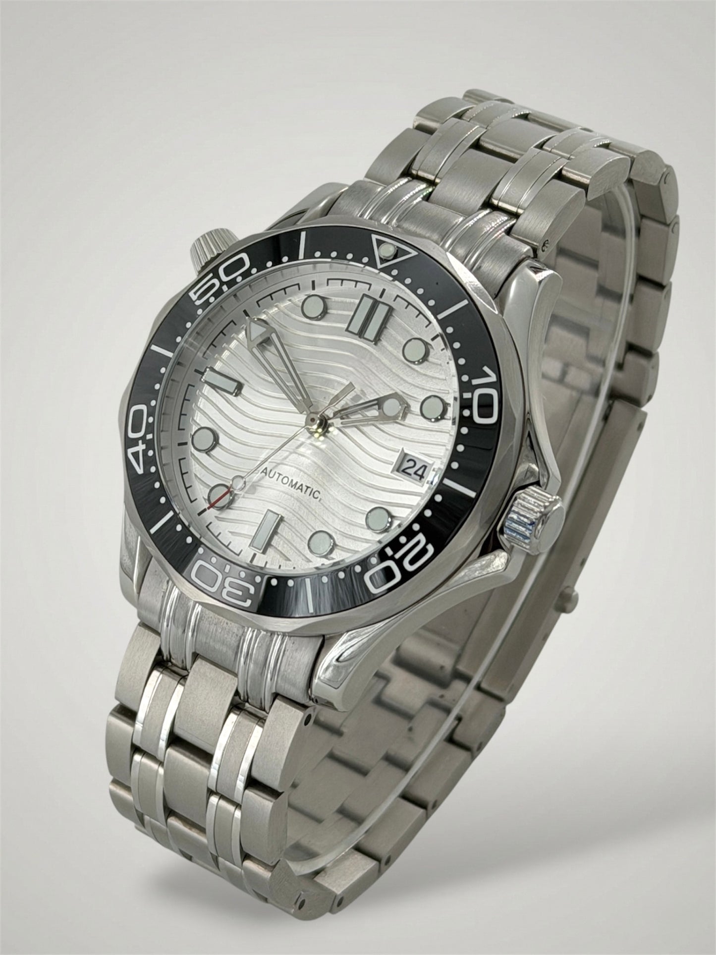 White - Seamaster Mod